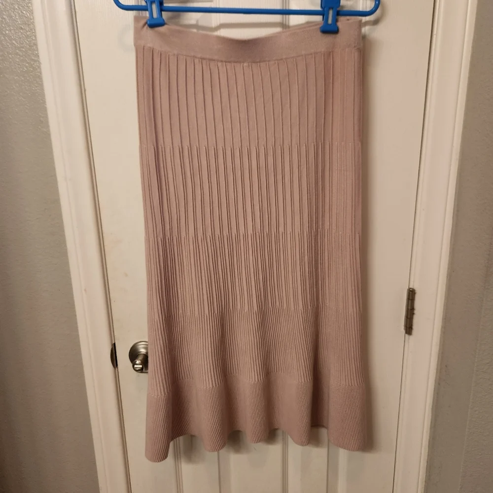 Max studio dusty pink ribbed maxi skirt nwt size S